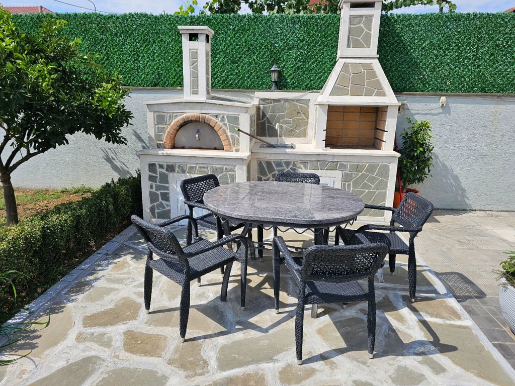 VILLA FOR SALE IN KAMEZ