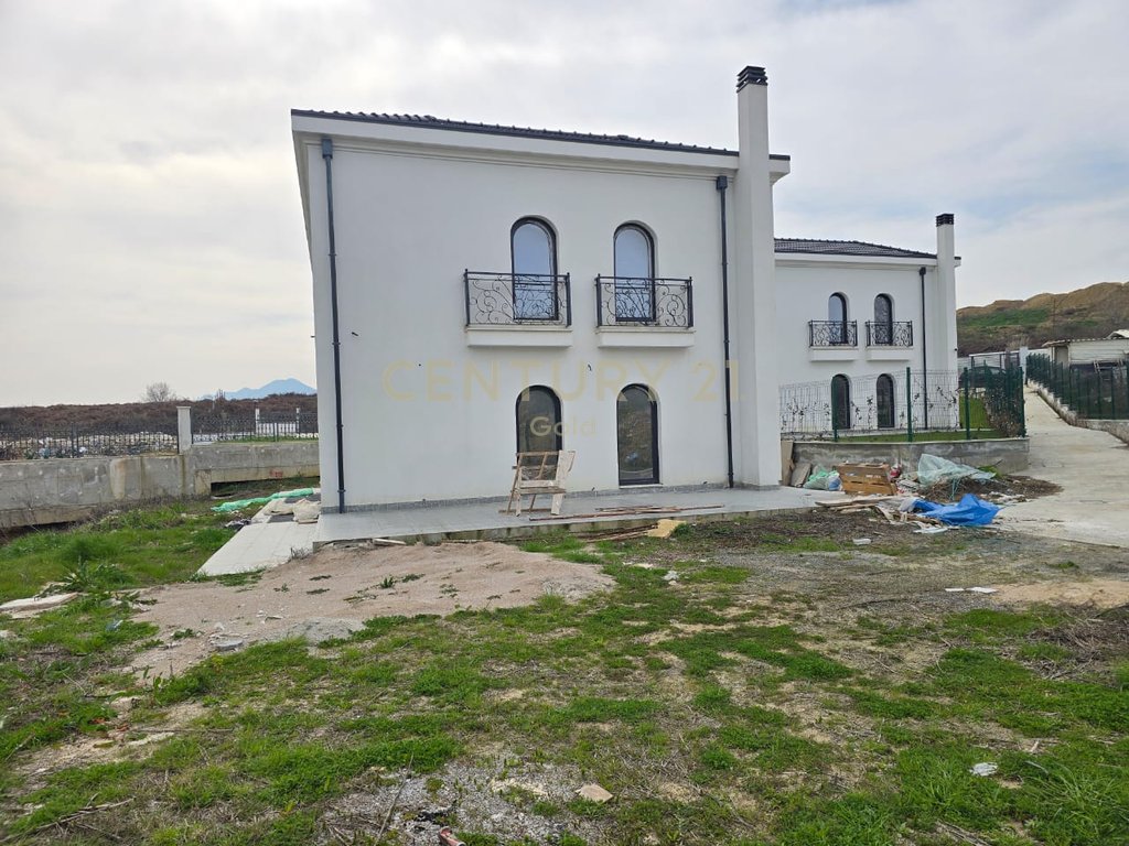 INDIVIDUAL VILLA FOR SALE IN MJULL BATHORE!