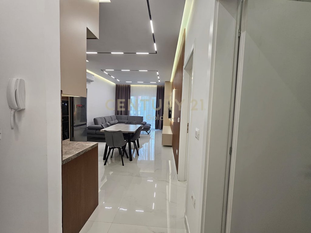 FOR RENT 1+1 APARTMENT + PARKING SPACE!
