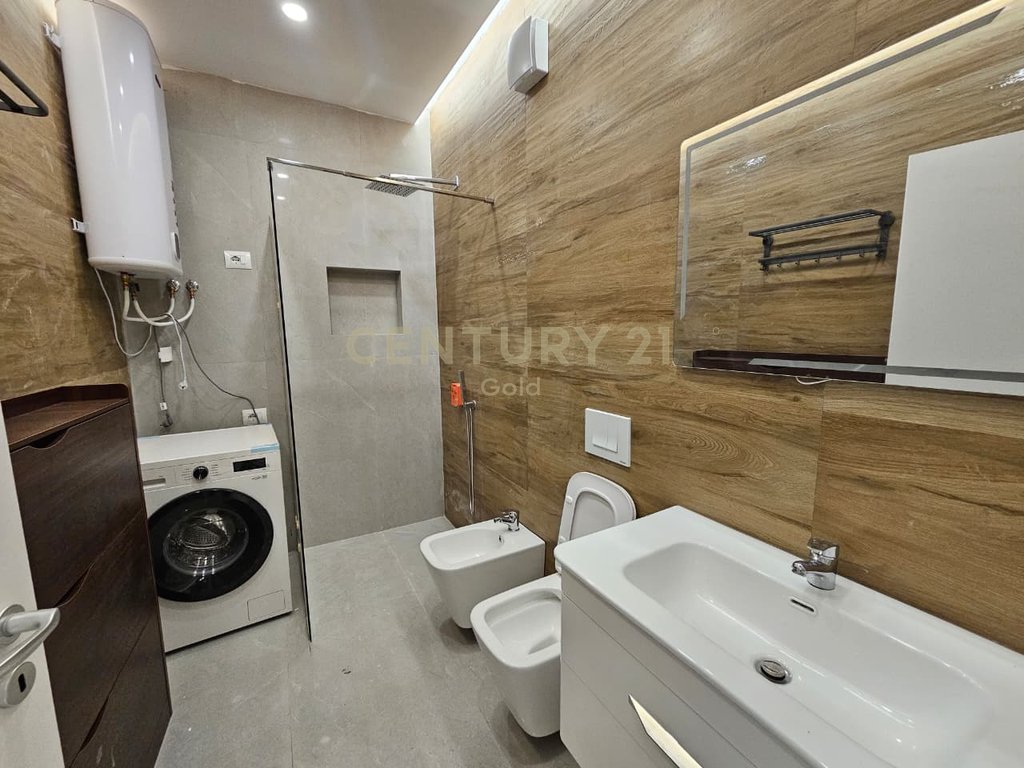 APARTMENT 1+1+PARKING SPACE FOR RENT!
