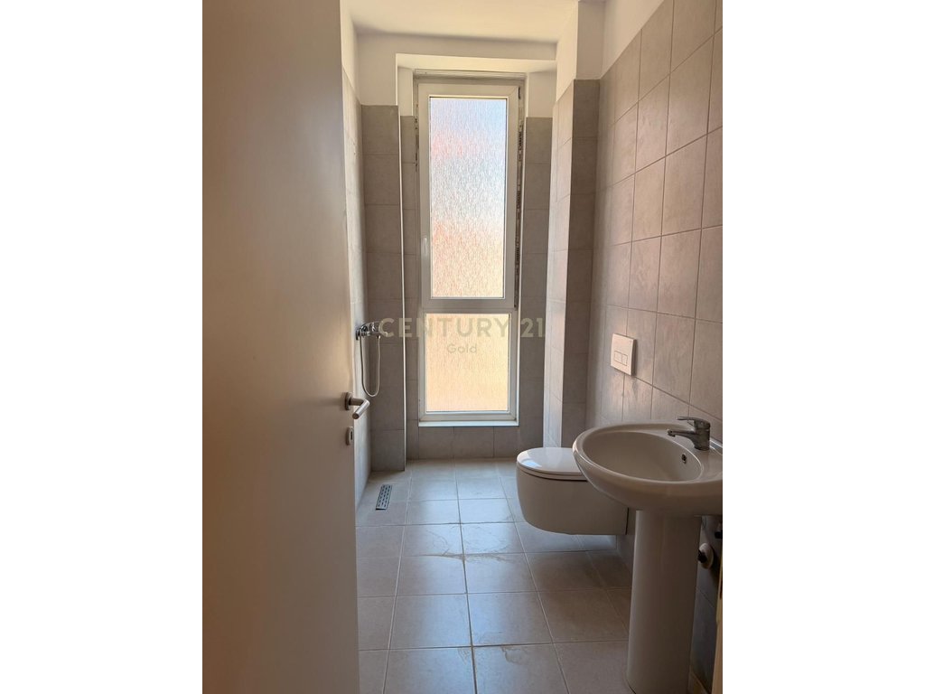Apartment 2+1+2 + balcony For Rent at New Boulevard, Tirana - 50,000 Leke | 120 m²