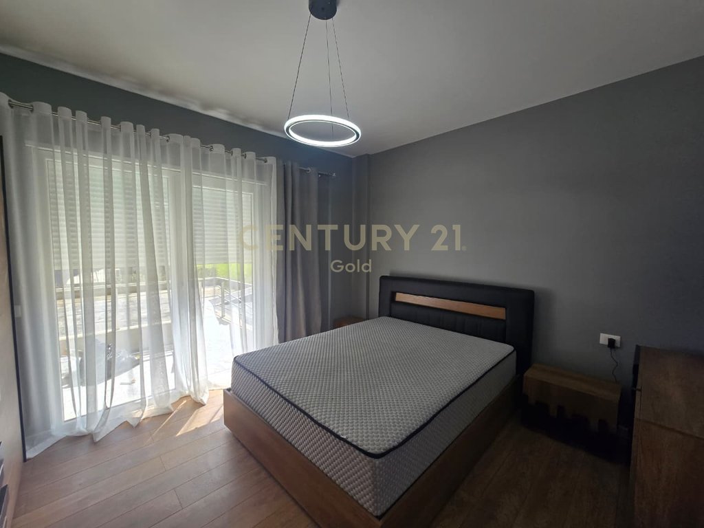 LUXURY APARTMENT 2+1+2+ PARKING SPACE FOR RENT NEAR THE BOTANICAL GARDEN!