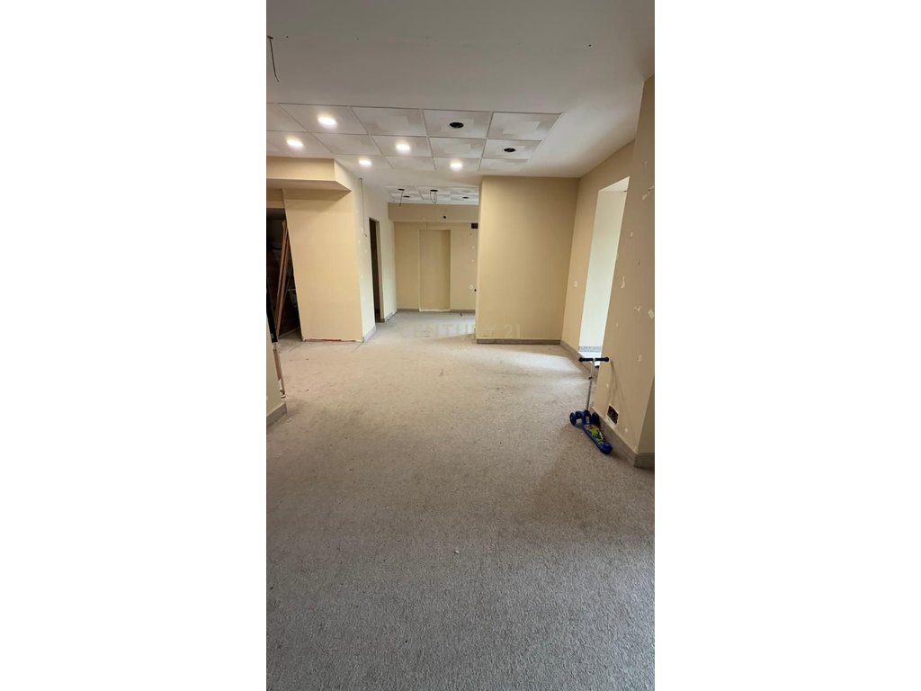 For sale Shop in Taiwan - €600,000 | 100 m²