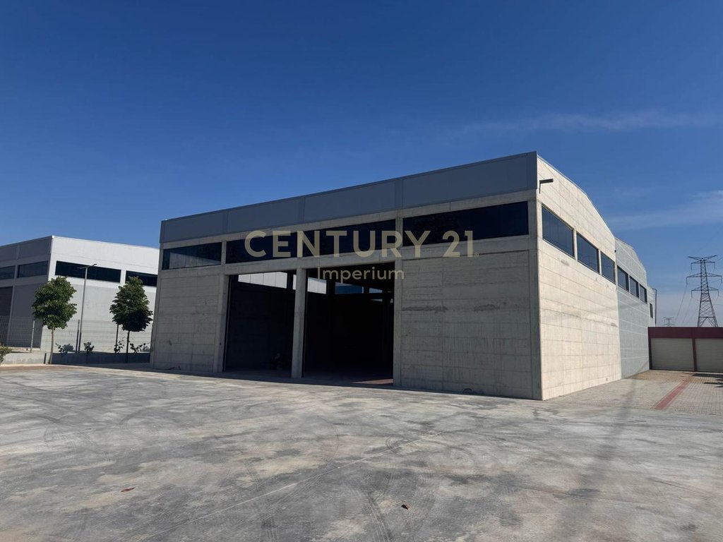For rent shed very close to Mother Teresa Airport