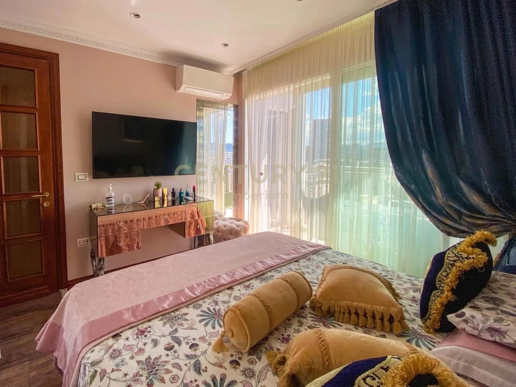 Apartment 3+1+2 balconies + separate wardrobes Luxury in Bllok!