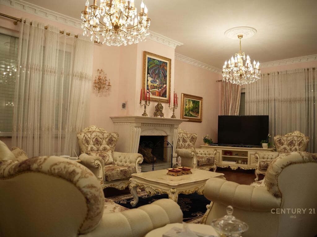 Unique villa for rent in Qetesia Residence, Qerret!
