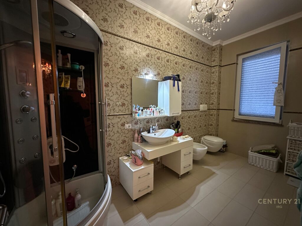 Unique villa for rent in Qetesia Residence, Qerret!