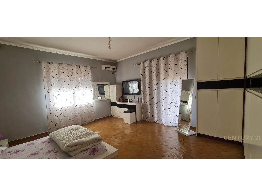 3-STOREY VILLA IN BERAT!