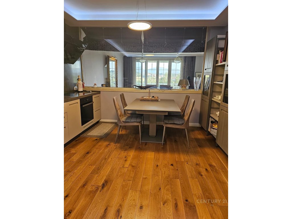 SUPER VILLA FOR SALE IN LUNDER!!