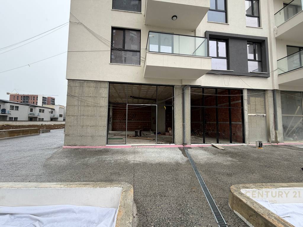 Turdiu Residence, Commercial Space for rent!