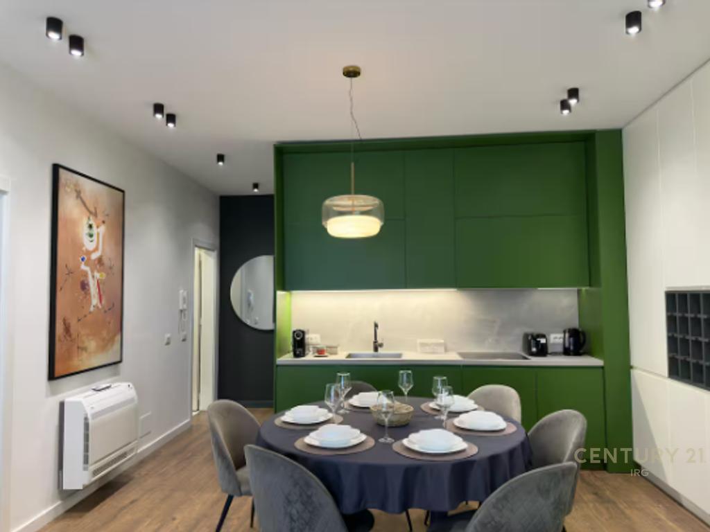 Luxury apartment 2+1+2 for rent on Dibra Street!