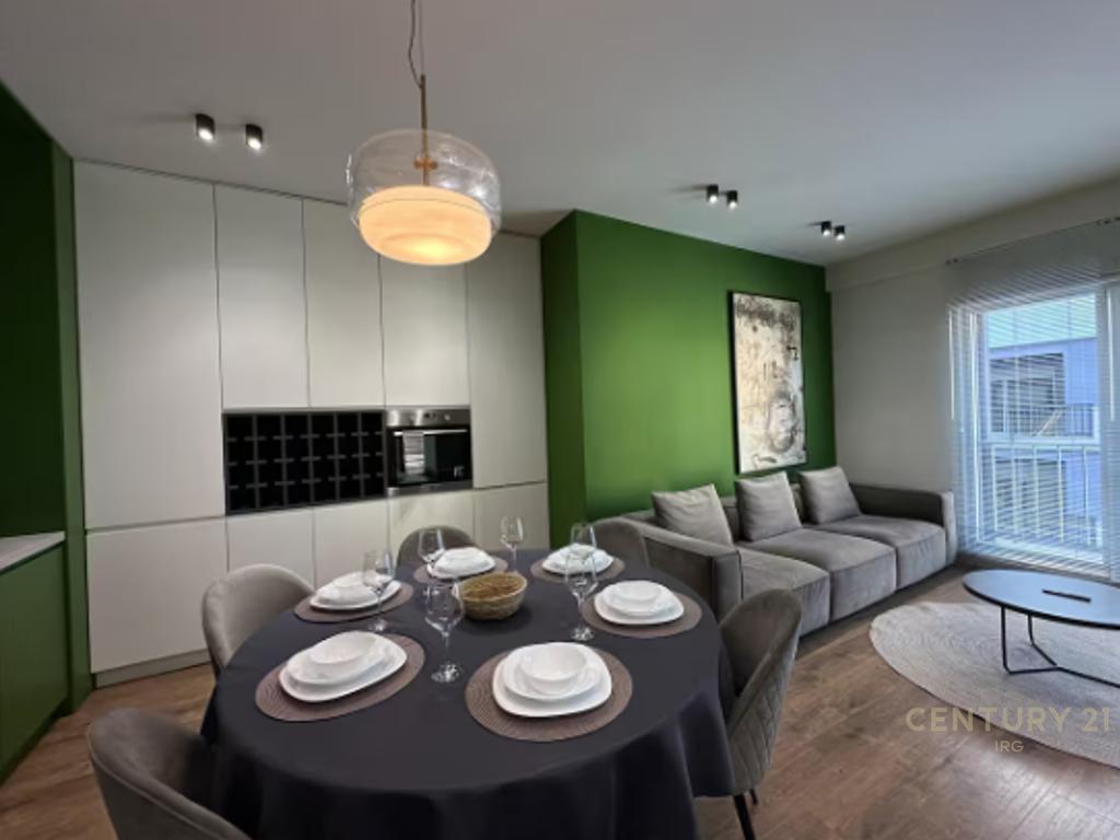Luxury apartment 2+1+2 for rent on Dibra Street!