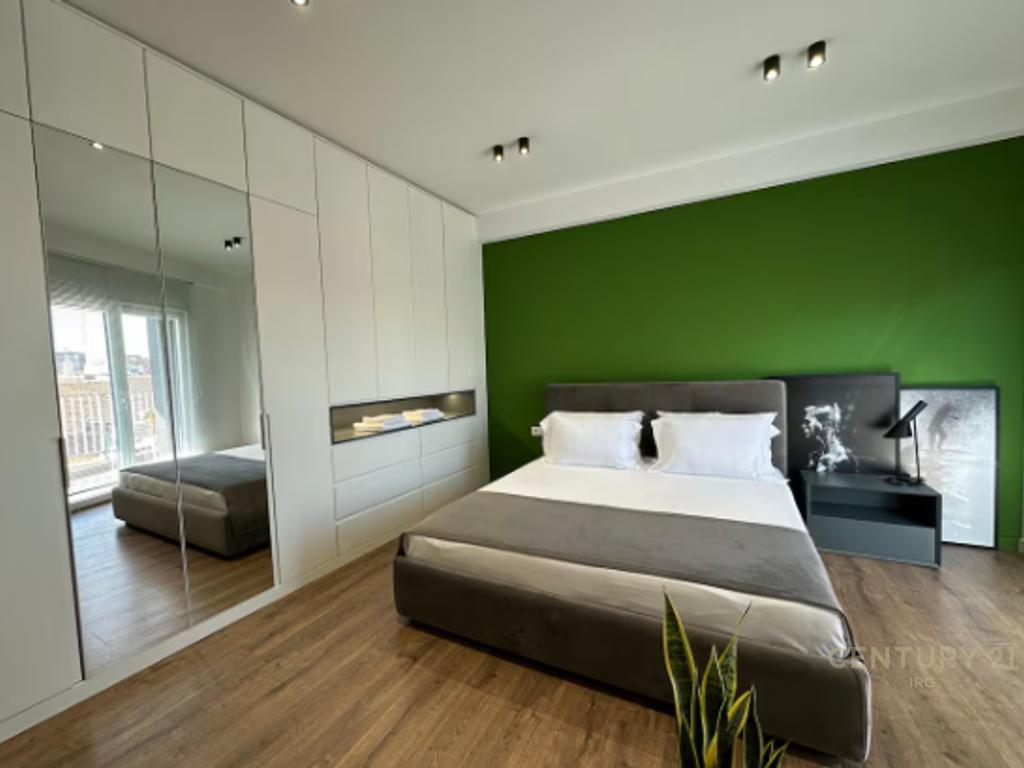 Luxury apartment 2+1+2 for rent on Dibra Street!