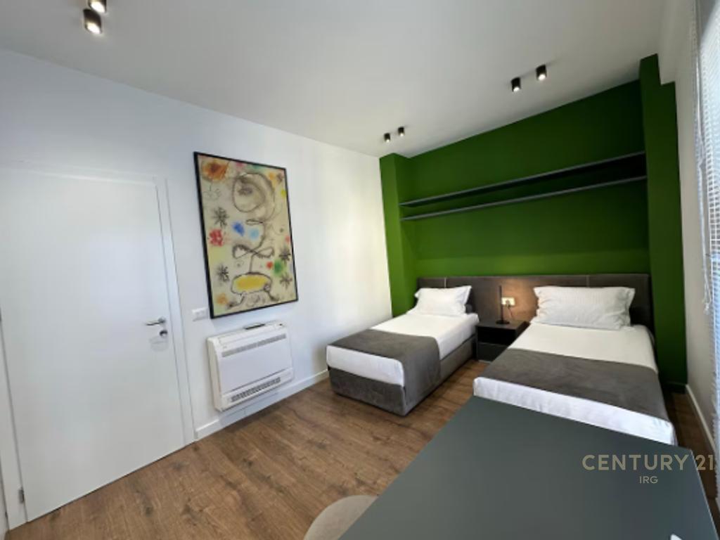 Luxury apartment 2+1+2 for rent on Dibra Street!