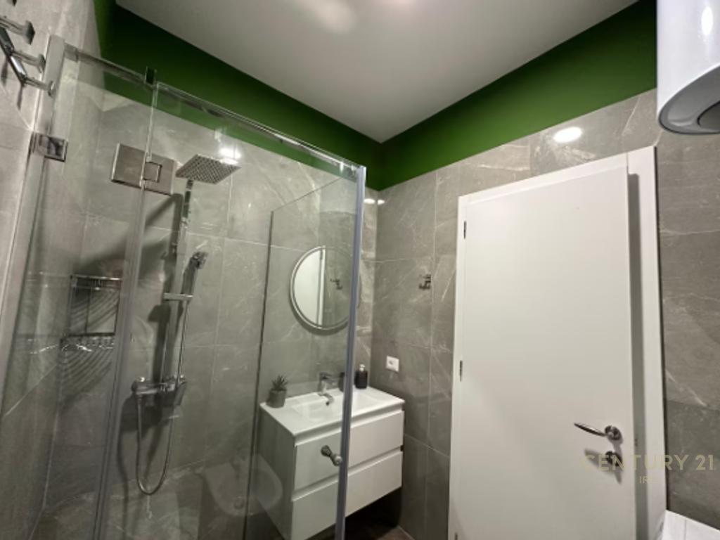 Luxury apartment 2+1+2 for rent on Dibra Street!