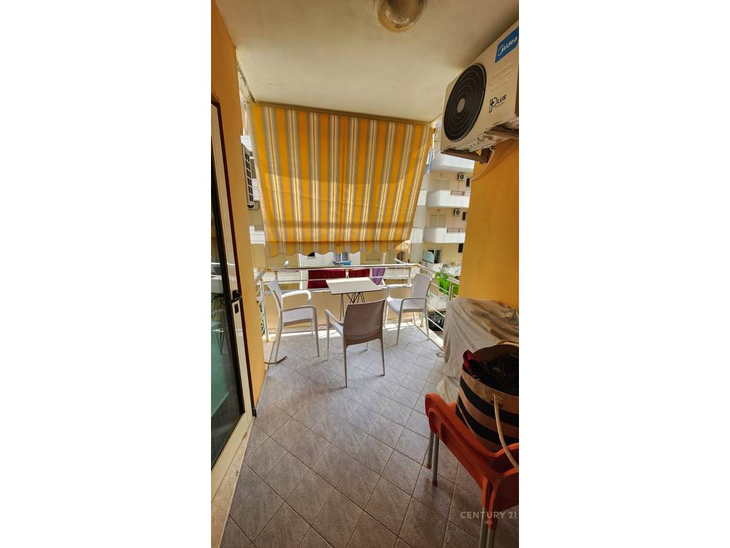 1+1 APARTMENT FOR SALE, IN LUNGOMARE!