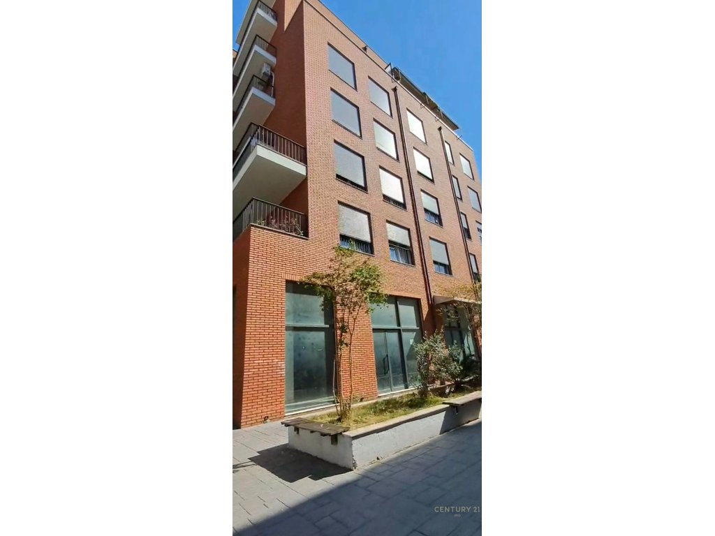 Commercial space for sale in Ali Dem!