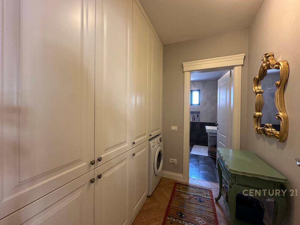 Apartment 2+1+2 near Air Albania Stadium!
