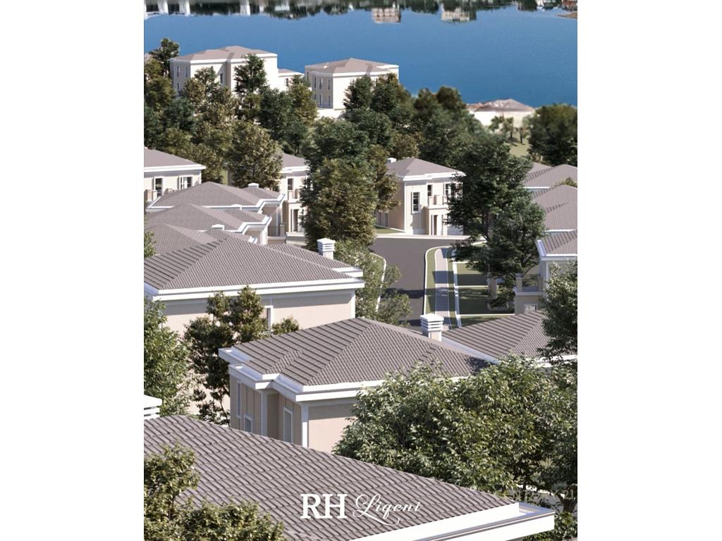 INDIVIDUAL VILLAS FOR SALE IN ROLLING HILLS LAKE