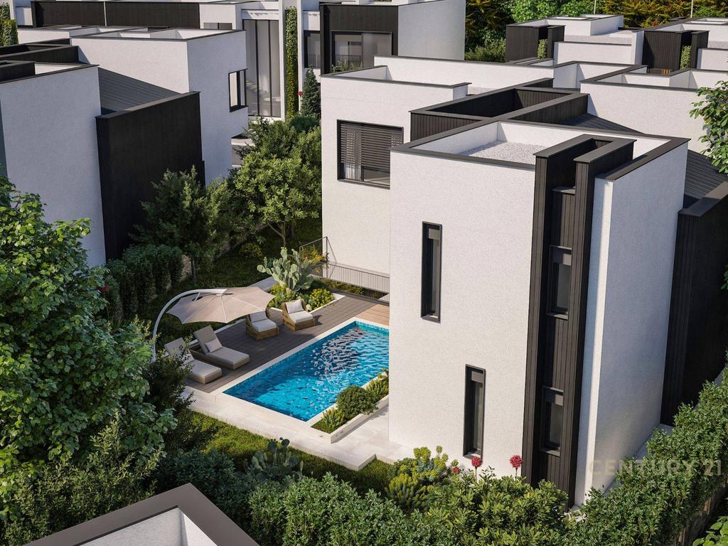 VILLA AT DIELLON RESIDENCE!