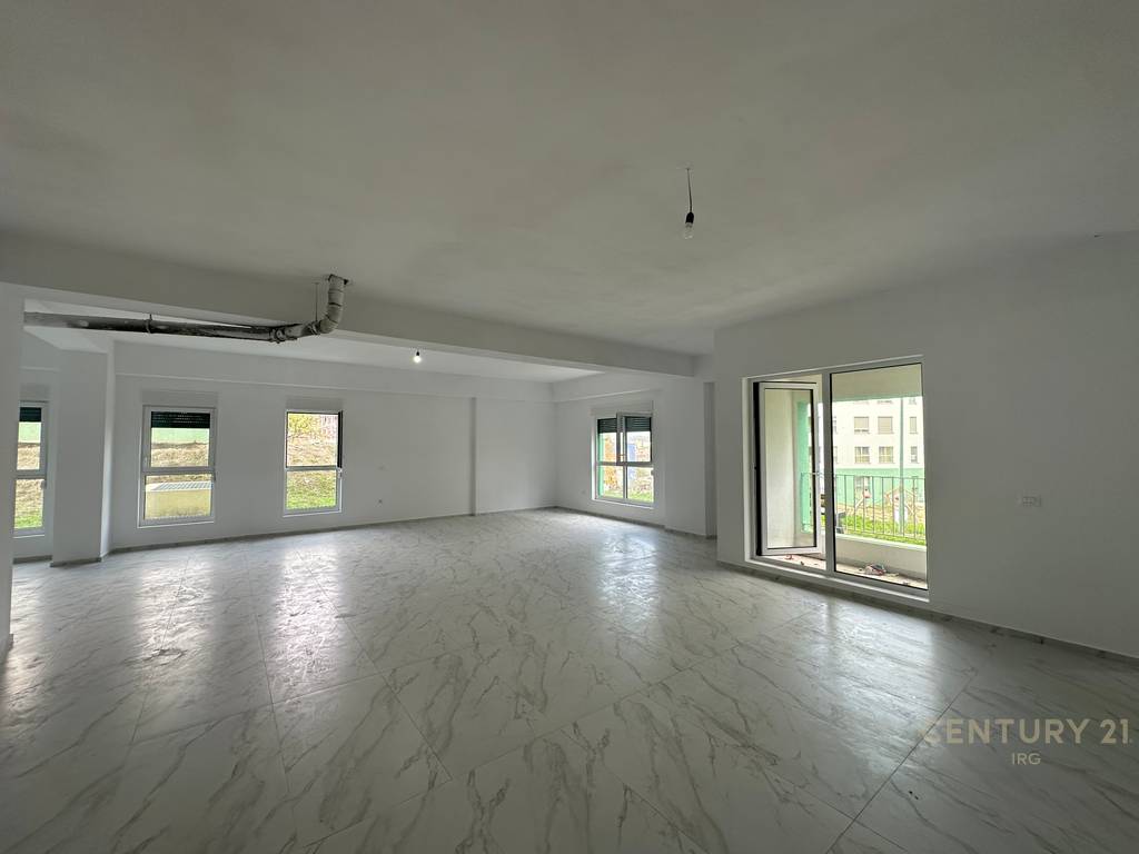 Commercial Space for Rent in Kaimi Residence!