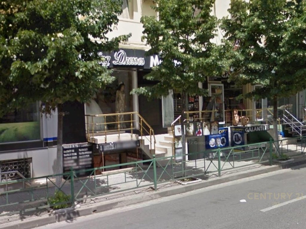 SHOP FOR RENT ON DURRES STREET