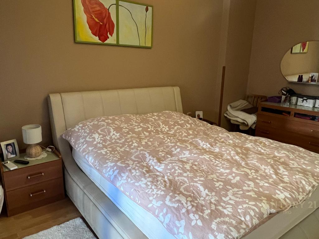 2+1+2 apartment for rent at the Municipality of Paris.