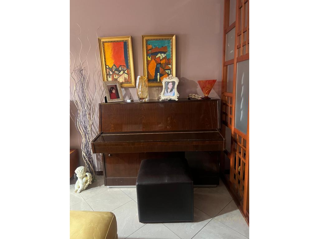 2+1+2 apartment for rent at the Municipality of Paris.