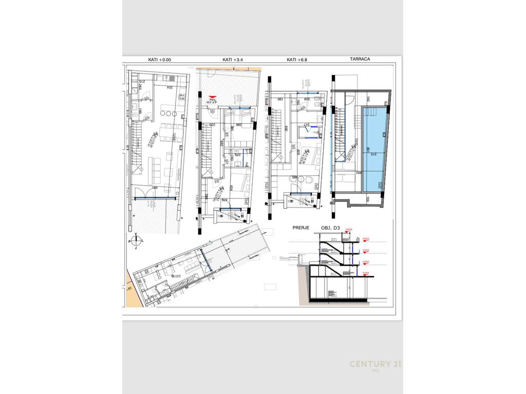 Triplex with a pool in Swan Lake Residence!
