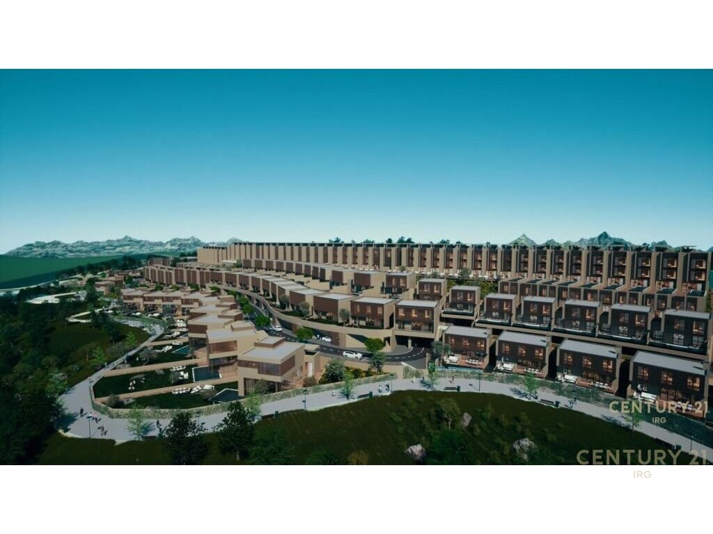 Triplex for sale with lake view at Swan Lake Residence Farke!