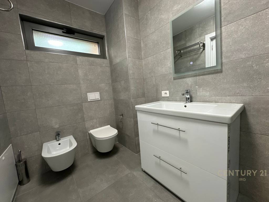 Villa in Olive Grove Residence!