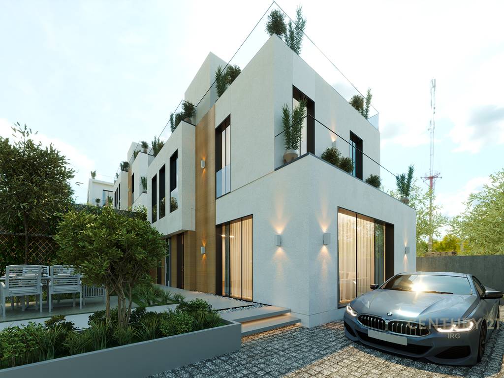 VILLA AT LEMON'S RESIDENCE - DRY LAKE!