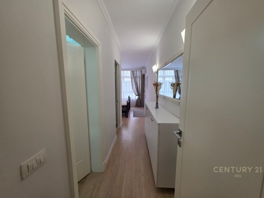 Apartment 3+1+2 at Eleonora Street 13. For Rent.
