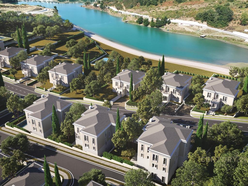 VILE TE ROLLING HILLS LAKE!
