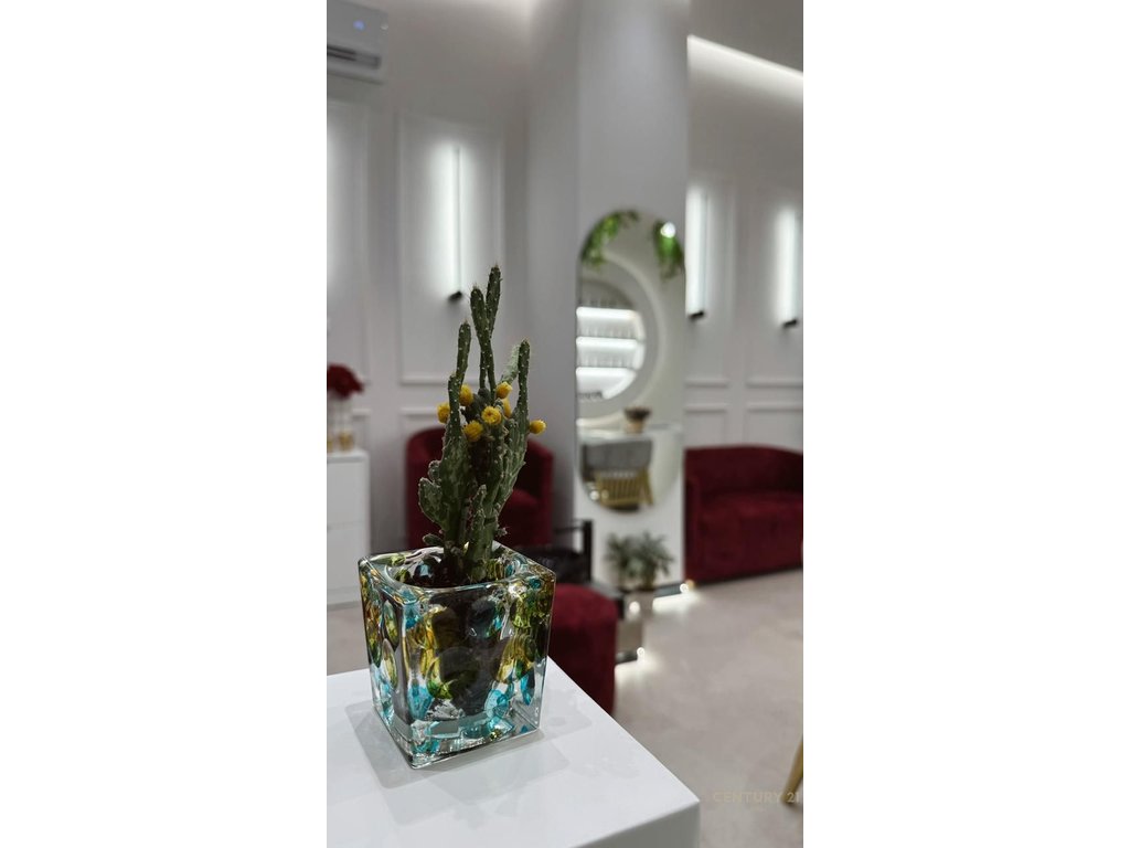 RENTAL SPACE FOR NAILS IN ASTIR!