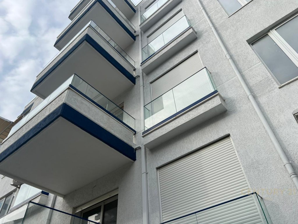 2+1 Apartment for sale at Uji i Ftohte
