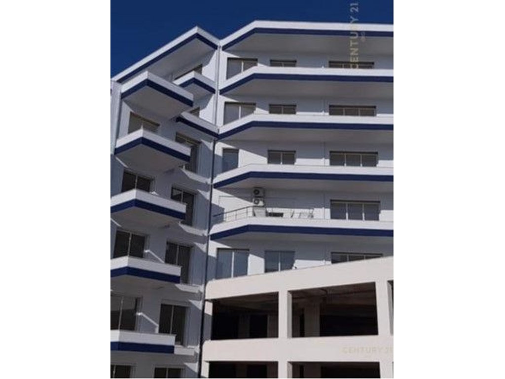 Apartment 2+1+2 for sale at Uji i Ftohte