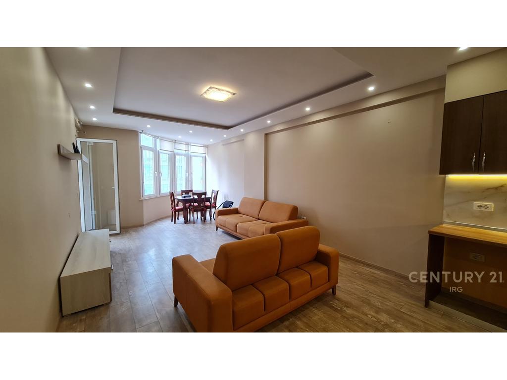 For Rent, 2+1+2 in the Astir area!!