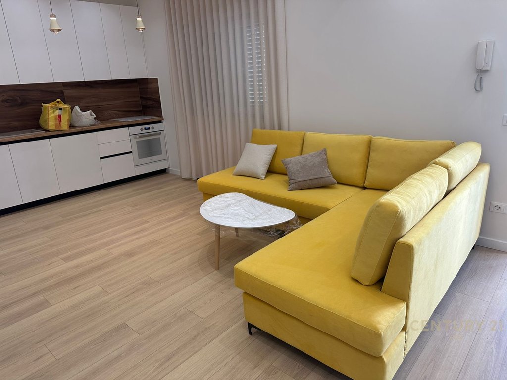 PRIVATE HOUSE FOR RENT NEAR THE MORTGAGE OFFICE !