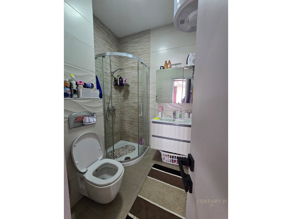 Apartment 3+1+2+balcony+storage+garage on Kosovareve Street.