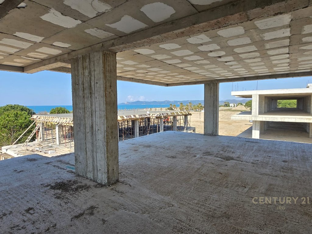 APARTMENT 2+1 SINGLE ENTRANCE IN LALZIA!