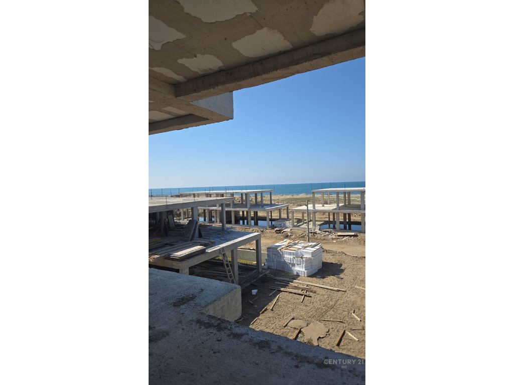 APARTMENT 2+1 SINGLE ENTRANCE IN LALZIA!