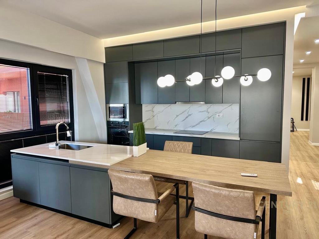 Apartament 2+1+2, Tirana Garden Building