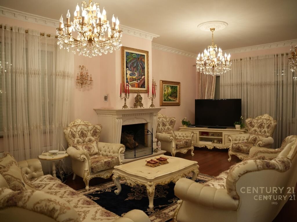 Unique villa for sale in Qetesia Residence, Qerret!