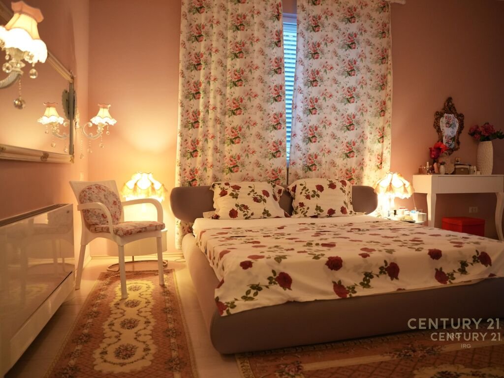 Unique villa for sale in Qetesia Residence, Qerret!