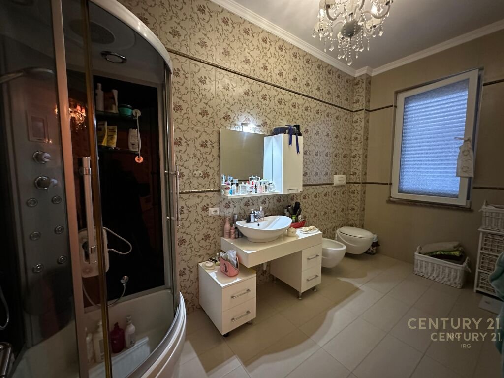 Unique villa for sale in Qetesia Residence, Qerret!