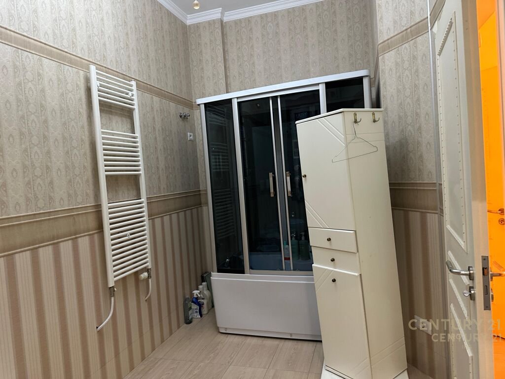 Unique villa for sale in Qetesia Residence, Qerret!