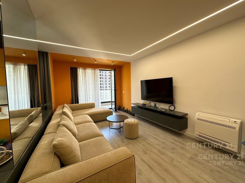 Apartment 2+1+2+ Parking space for rent near the former Aviation Field!