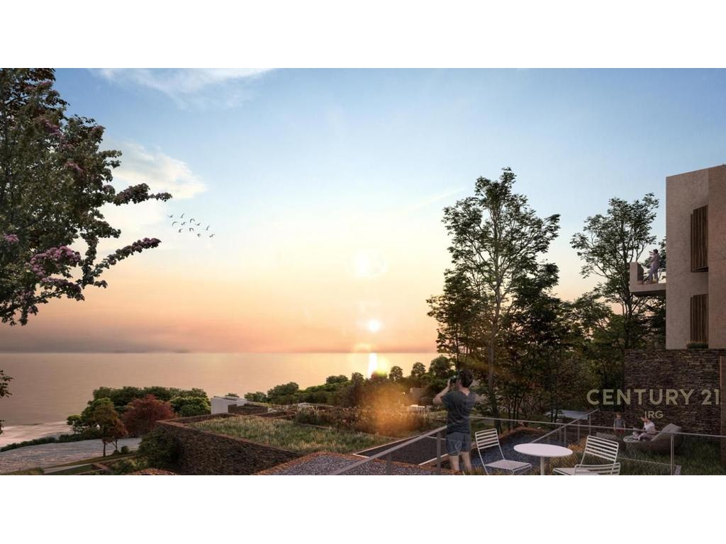 APARTMENT 2+1+2 WITH VERANDA + PARKING FOR SALE IN GREEN COAST!