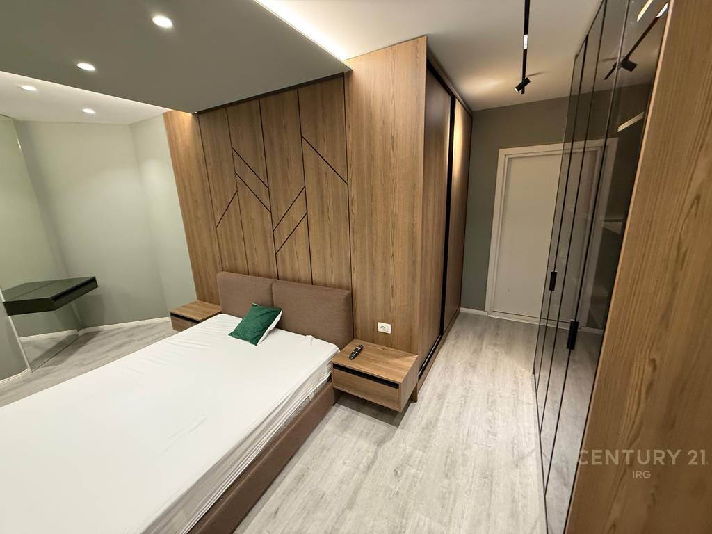 Jepet me qira apartament 2+1 me post parkimi ne Ali Dem!